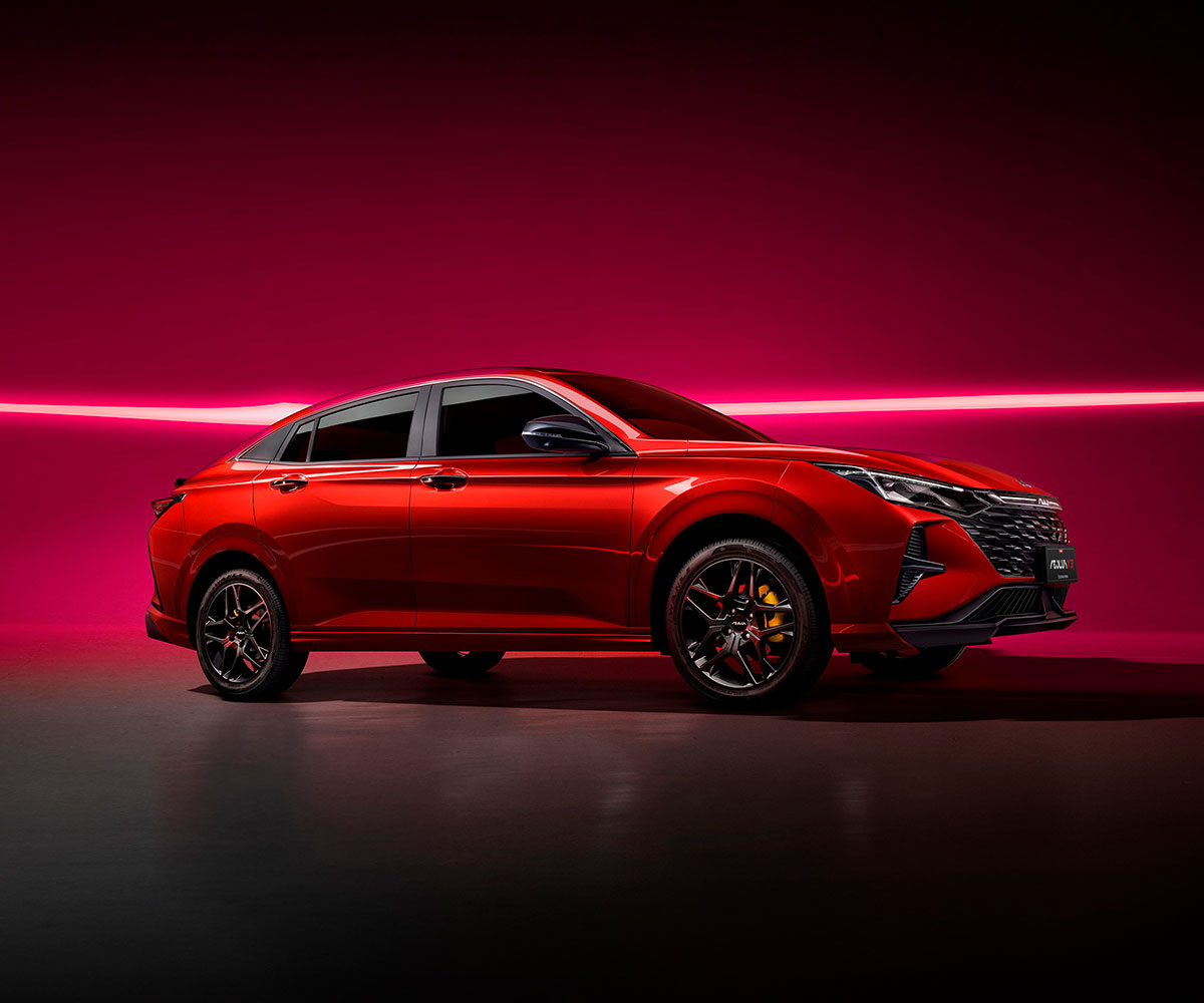Dongfeng Aeolus Y3 exterior